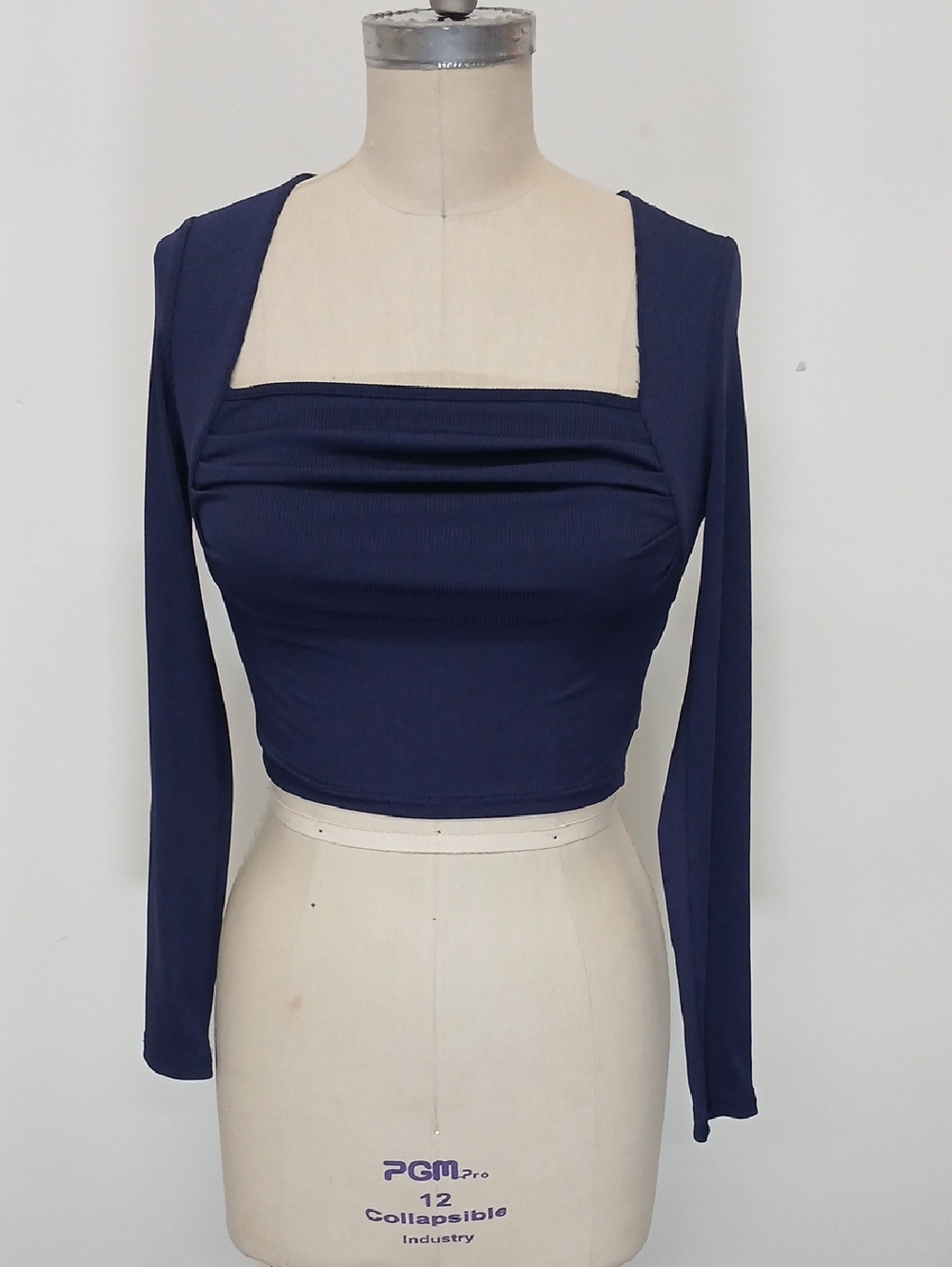 Cider Long Sleeve Square Neck Navy Crop Top / Size Small